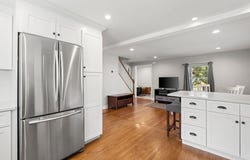 106 Lynnfield St, Peabody, MA 01960