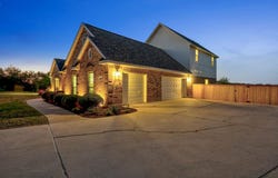 116 Oak Plaza Dr, Georgetown, TX 78628