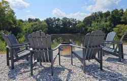 Sharps Pl, Perry, MO 63462