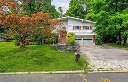 69 Stonewall Circle, White Plains, NY 10607