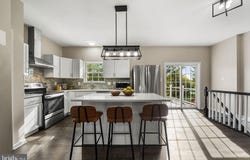 553 SPARKLEBERRY Terrace NE, LEESBURG, VA 20176