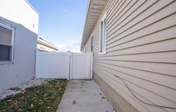 4001 Broadway, Island Park, NY 11558
