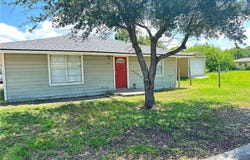 612 North Street, Gregory, TX 78359