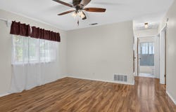 114 Hillcrest, Universal City, TX 78148