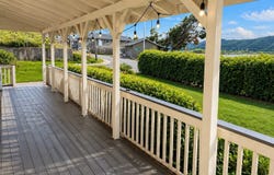 925 FRONT St, Gardiner, OR 97441