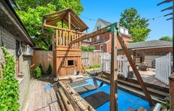 65 Bixley Heath, Lynbrook, NY 11563