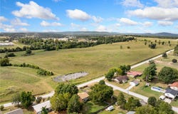 806 Gipson Road, Harrison, AR 72601