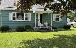 3004 EAGLE VALLEY Road, Mill Hall, PA 17751