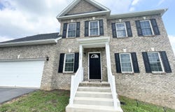 2023 Heys Ln, Vinton, VA 24179