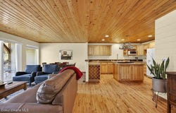 33885 N Moonbeam Ct, Bayview, ID 83803