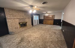 2704 W 16th Street, Plainview, TX 79072