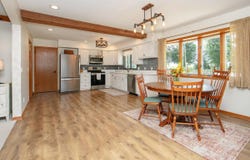 901 10Th Avenue, Ackley, IA 50601
