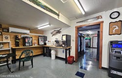 34135 N Main St, Bayview, ID 83803