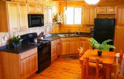 1815 Shamrock Lane, Waterville, IA 52170