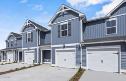 66 W Pioneer Way, Hampstead, NC 28443