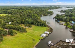 9445 County Road 97, Elberta, AL 36530