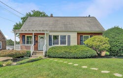 303 Valleydale Ave, Salem, VA 24153