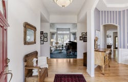 2357 SW LINNEMAN Dr, Gresham, OR 97080