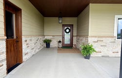 2555 Sutherland Dr, Worthington, MN 56187
