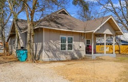 607 E 8th Street, Kemp, TX 75143