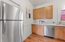 667 10Th St, Oakland, CA 94607