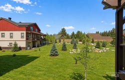 109 Broken Pine Lane, McCall, ID 83638