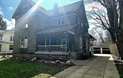 622 Maple Street, Colon, MI 49040