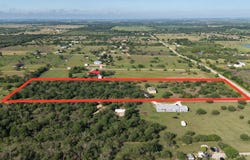 100 Northridge Ln, Martindale, TX 78655
