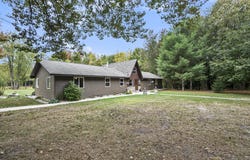 2697 N 176th Avenue, Walkerville, MI 49459