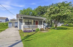 200 Doe Run Blvd, Clinton, TN 37716