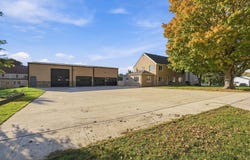 239 S Walnut Avenue, New Hampton, IA 50659