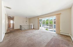 18 Valley Lane E, Valley Stream, NY 11581