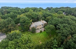 1418 Waverly Road, Highland Park, IL 60035