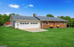 1825 Fork Creek Circle, Bowman, GA 30624