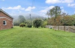 3783 KY 476, Clayhole, KY 41317
