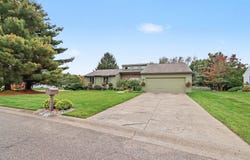 125 Jacaranda Drive, Battle Creek, MI 49015