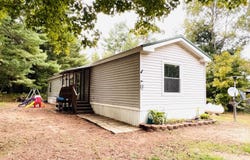 785 E 46 Road, Cadillac, MI 49601