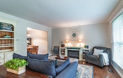 6 S DEERPATH Drive, Vernon Hills, IL 60061