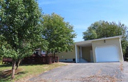 100 E HOLLY Drive, LINCOLN, DE 19960