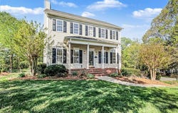 100 Kirkleigh Court, King, NC 27021
