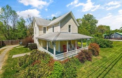 7637 E Lamar Alexander Pkwy, Townsend, TN 37882