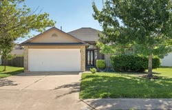 600 Sparkling Brook Ln, Leander, TX 78641