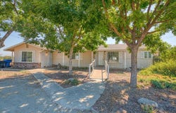 9728 Zumwalt Avenue, Reedley, CA 93654