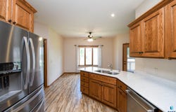 4500 E Kearney Pl, Sioux Falls, SD 57110