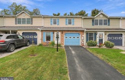 207 BAKER AND RUSSELL Drive, SHIPPENSBURG, PA 17257