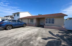 8772 SW 11th St, Miami, FL 33174