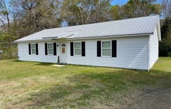 114 Atkinson Drive, Swainsboro, GA 30401