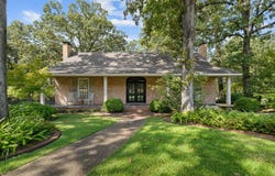 10 Pine Grove, Texarkana, AR 71854