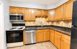 520 Biesterfield Road, Elk Grove Village, IL 60007