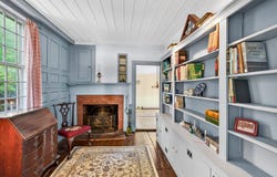 17 S Main St, Petersham, MA 01366